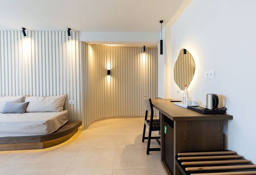 جناح إدارى مطل على البحر, Alia Beach Hotel By Estia