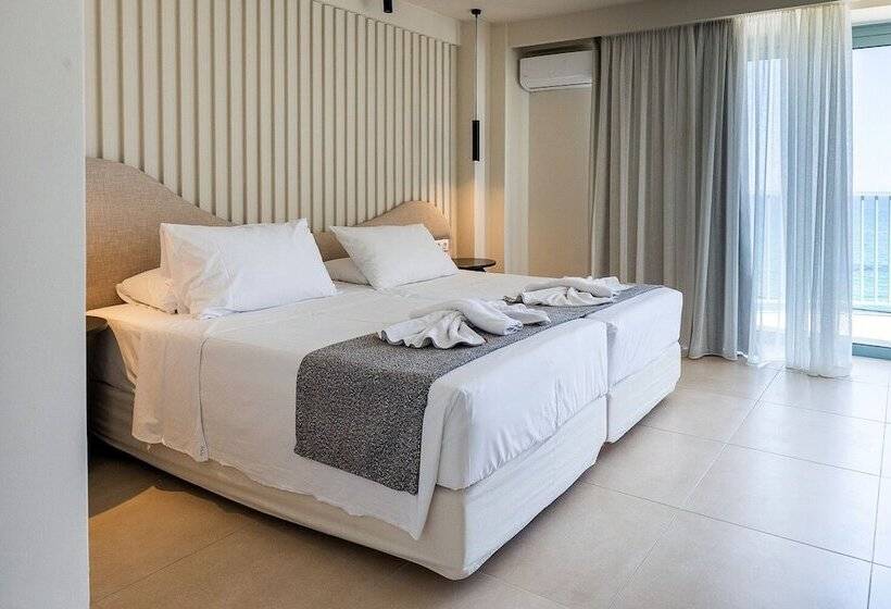 جناح إدارى مطل على البحر, Alia Beach Hotel By Estia