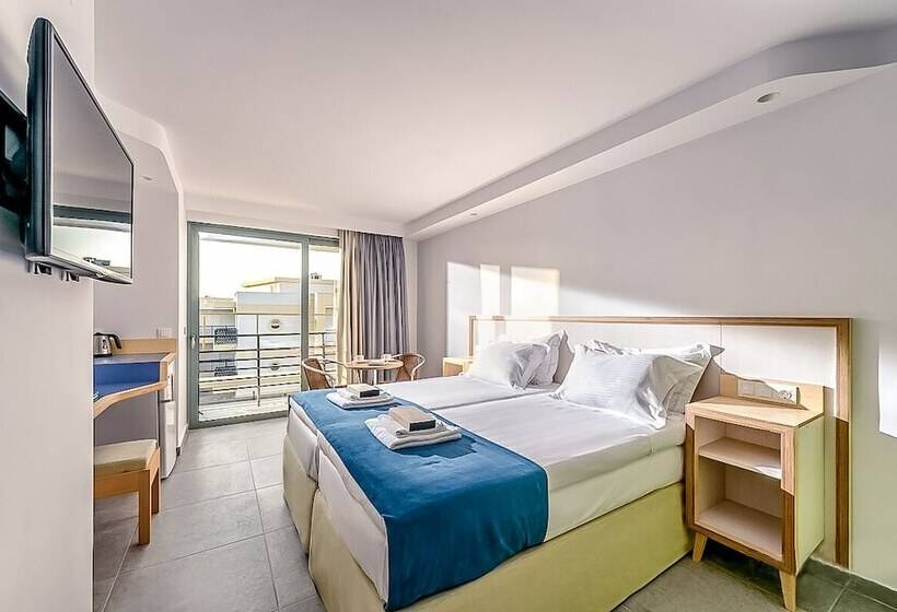 Номер Стандарт Боковой Вид на Море, Alia Beach Hotel By Estia