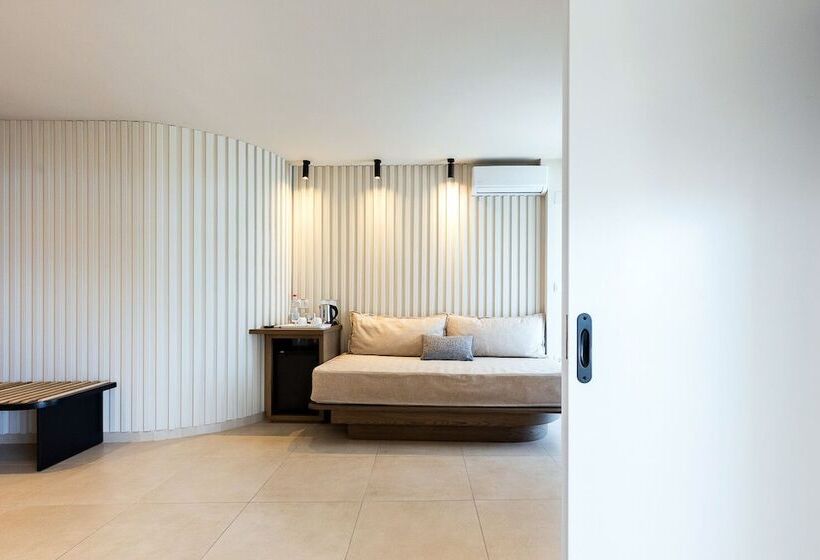 Люкс Superior Вид на Море, Alia Beach Hotel By Estia