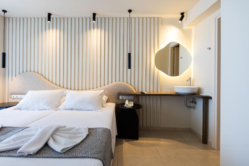 Полулюкс Вид на Море, Alia Beach Hotel By Estia