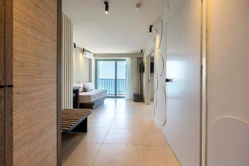 オーシャンビュースーペリアースイート, Alia Beach Hotel By Estia