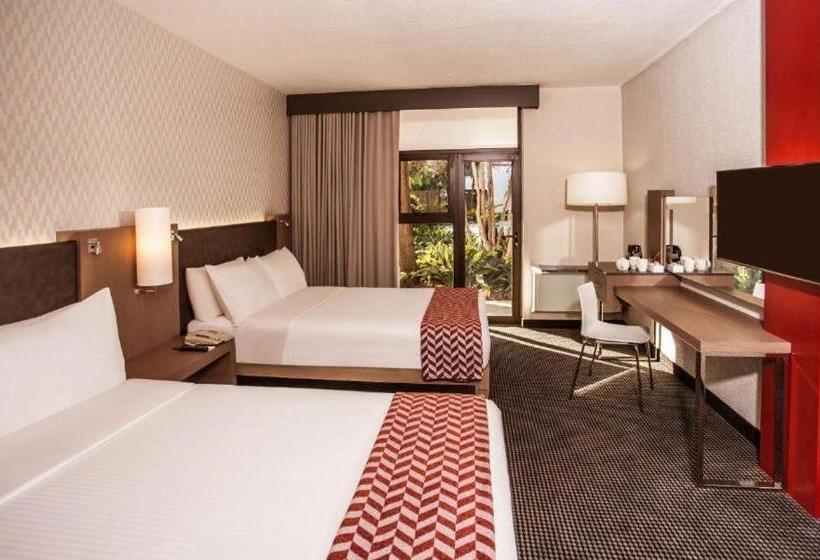 Номер Стандарт, Garden Court Polokwane