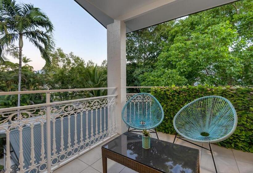 バルコニー付２ベッドルームアパートメント, Garrick House