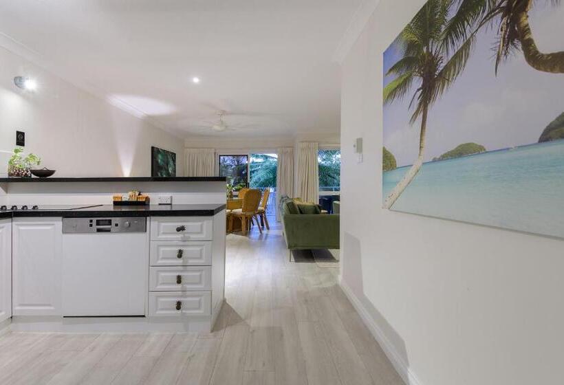 バルコニー付２ベッドルームアパートメント, Garrick House