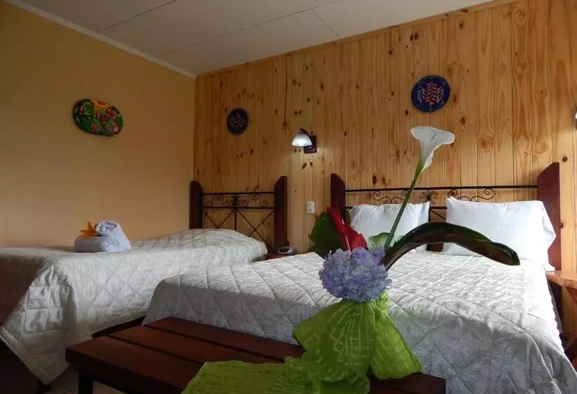 اتاق استاندارد سه نفره, Guayabo Lodge
