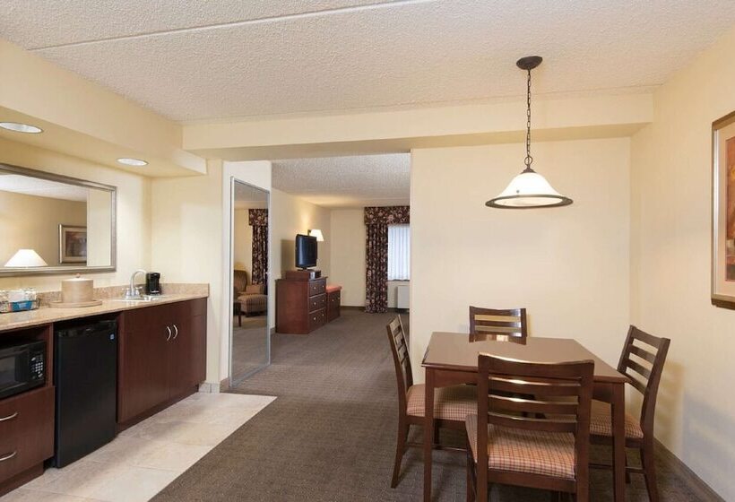 스위트, Hampton Inn Schenectady Downtown