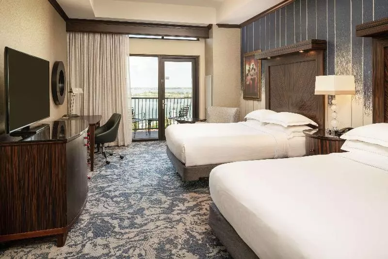 バルコニー付きスタンダードルーム, Hilton Dallas/rockwall Lakefront