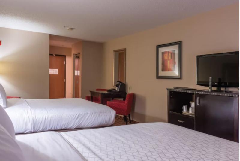 适合残疾人使用的标准间, Holiday Inn Express Hartford Newington, An Ihg