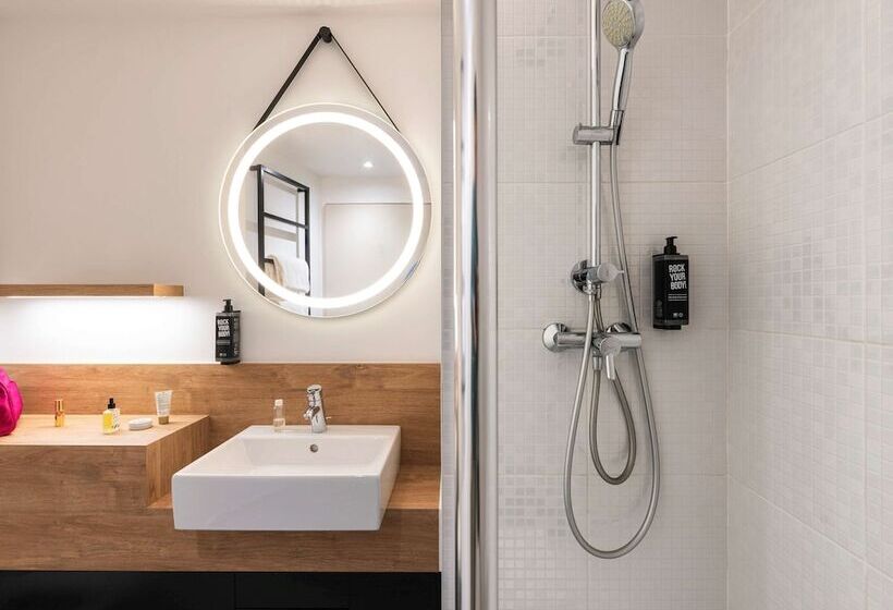 스탠다드 룸, Ibis Lyon Sud Oullins