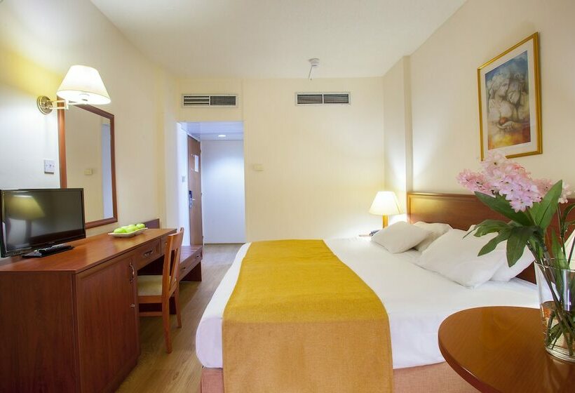 اتاق استاندارد, Kapetanios Limassol