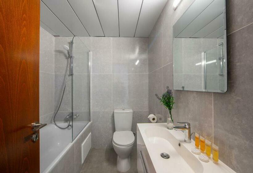 スーペリアールーム, Kapetanios Limassol