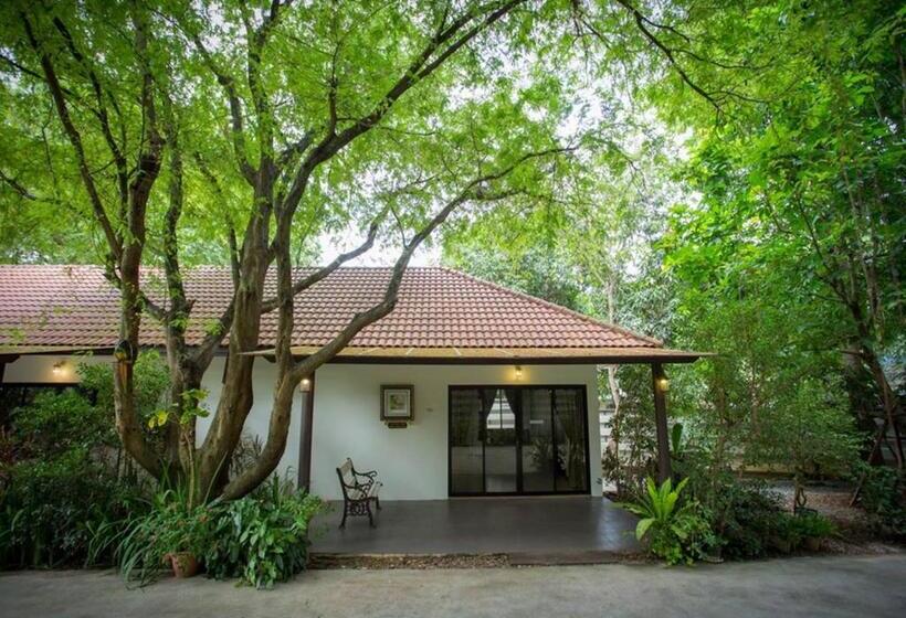 デラックスルーム, Phuwanalee Resort