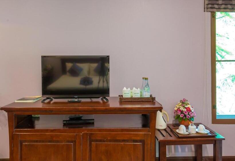 デラックスルーム, Phuwanalee Resort