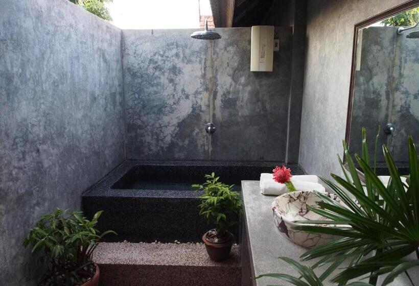 Номер Deluxe Вид на Бассейн, Tropicana Lanta Resort