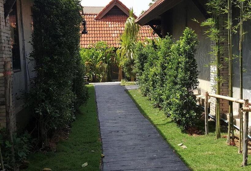 Люкс, Tropicana Lanta Resort