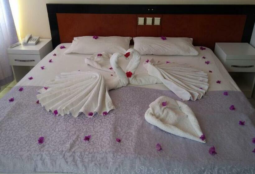 스탠다드 트리플 룸, Sunway