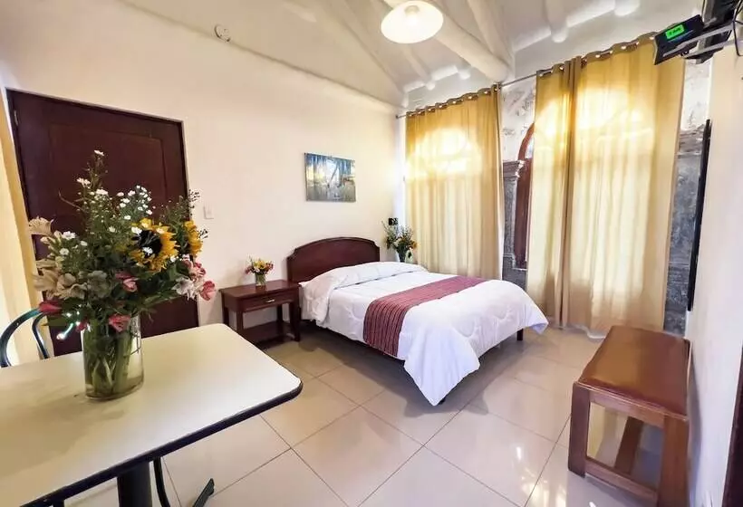 Standard Yhden Hengen Huone, Cusco Plaza Saphi