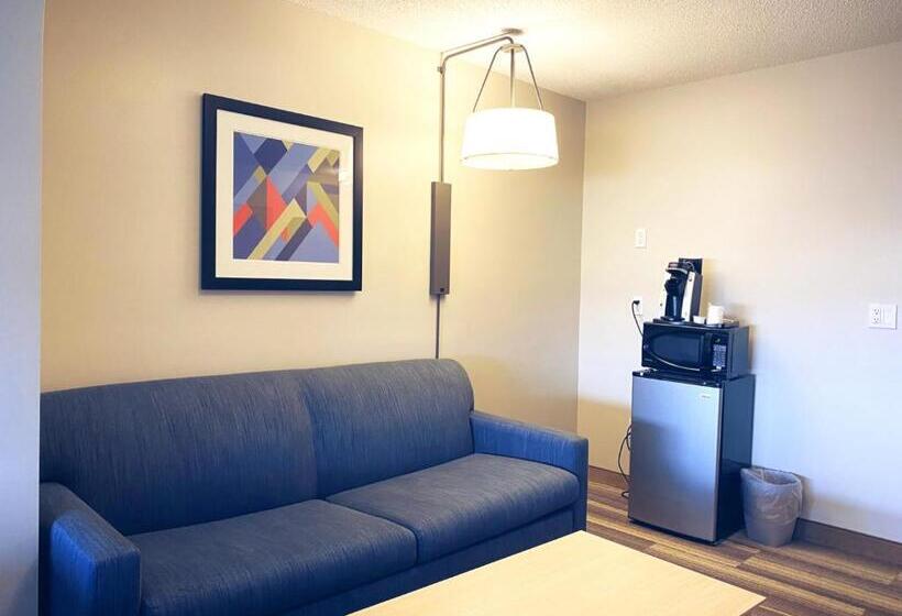 جناح مزود بجاكوزى, Holiday Inn Express Hotel & Suites Logansport, An Ihg