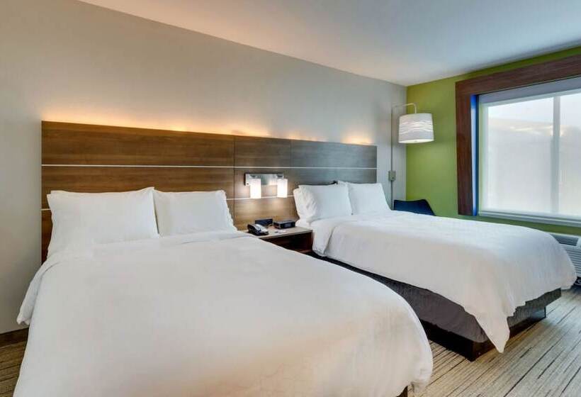 جناح لذوى الاحتياجات الخاصة, Holiday Inn Express Hotel & Suites Mankato East, An Ihg