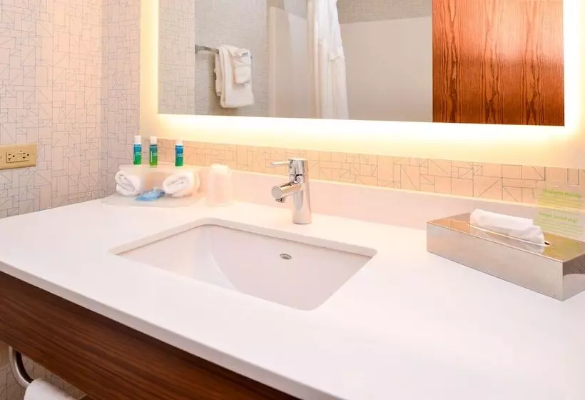 Standard-huone, Holiday Inn Express Hotel & Suites Urbana Champaign U Of I Area, An Ihg