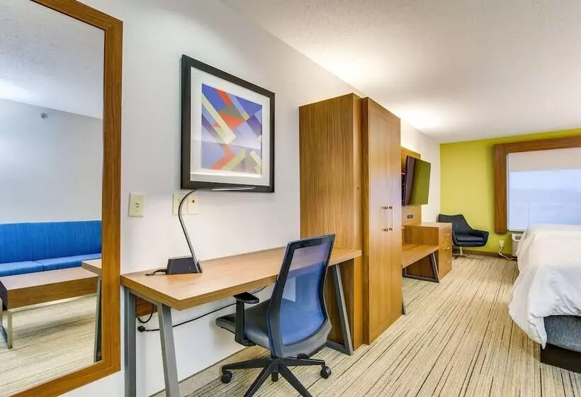 スイート, Holiday Inn Express Vincennes By Ihg
