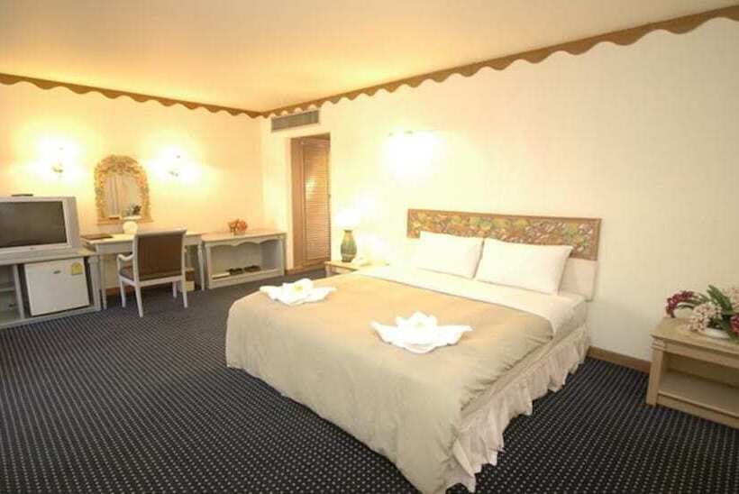 סוויטה, Dad D Resort By Lopburi Inn Resort