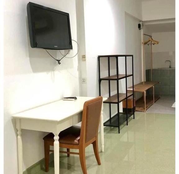 חדר דלוקס, Dad D Resort By Lopburi Inn Resort