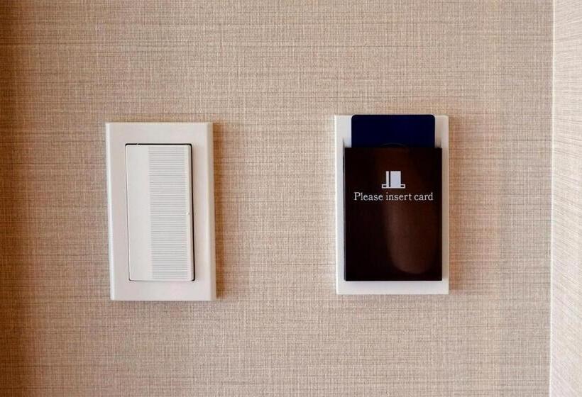 经济房, Monte Hermana Kobe Amalie