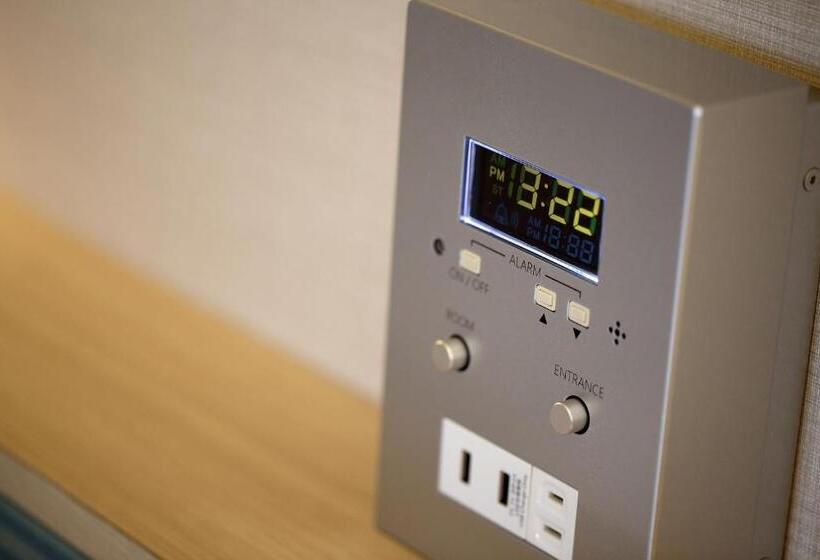 高级连接房间, Monte Hermana Kobe Amalie