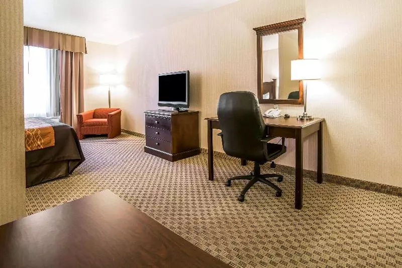 キングサイズベッドのスイートルーム, Comfort Inn & Suites Henderson Las Vegas