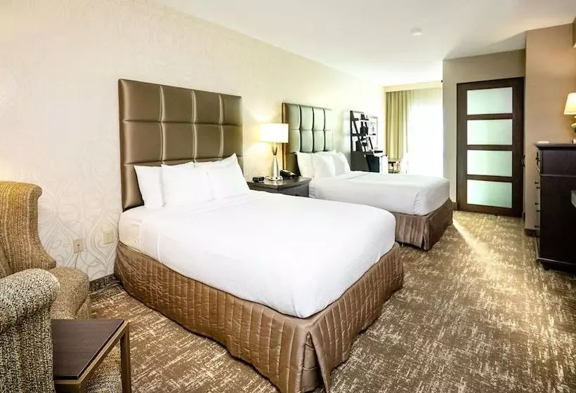 スタンダードルーム, Crowne Plaza Charleston, An Ihg