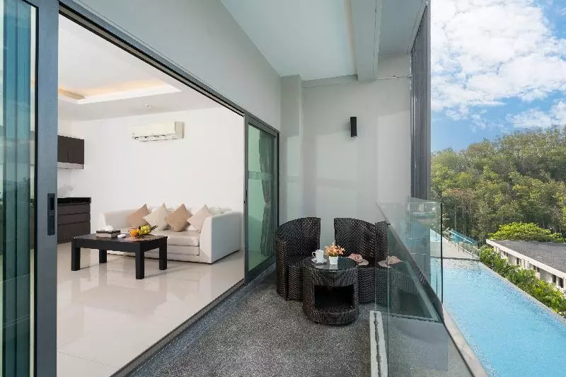 اتاق لوکس, Grand Hills Shizuoka