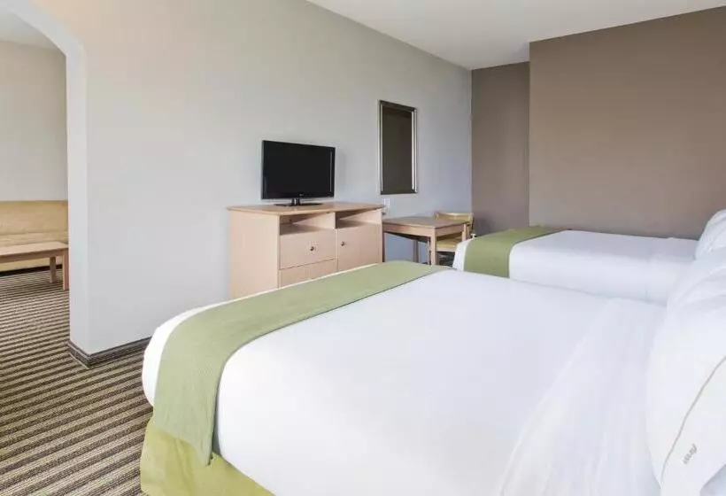 Executive-sviitti, Holiday Inn Express Hotel & Suites Alvarado, An Ihg