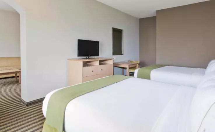 Executive-sviitti, Holiday Inn Express Hotel & Suites Alvarado, An Ihg