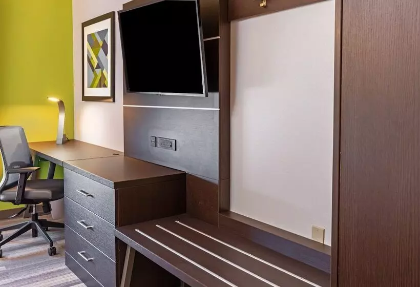 スイート, Holiday Inn Express Picayune Stennis Space Center By Ihg