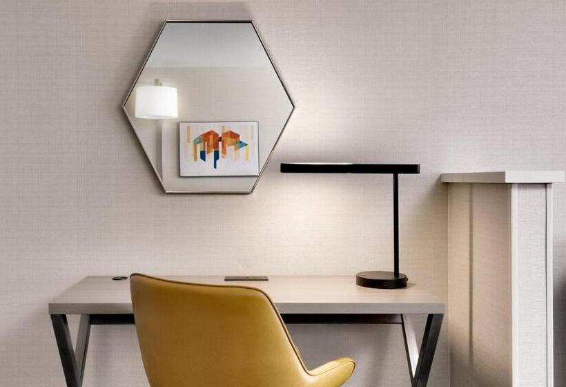 장애인을 위한 스위트, Holiday Inn Express And Suites Helena, An Ihg