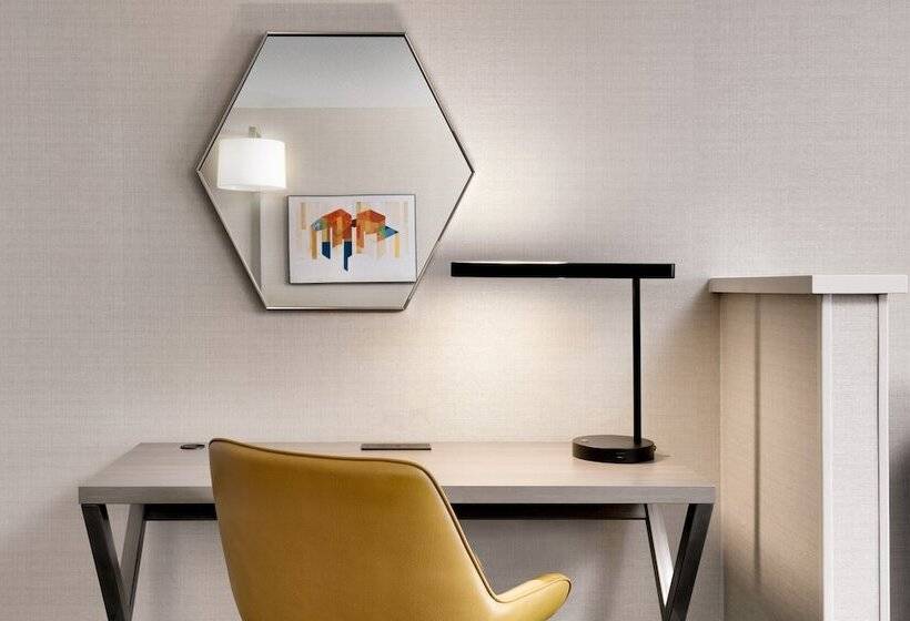 Люкс Адаптированный для Инвалидов, Holiday Inn Express And Suites Helena, An Ihg