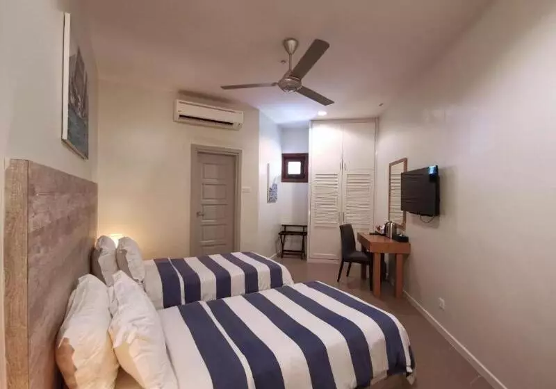 身障者適用スイートルーム, Holiday Inn Express And Suites Helena, An Ihg