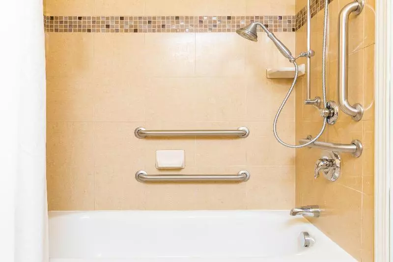 キングサイズベッドのスイートルーム, Holiday Inn Express And Suites Helena, An Ihg