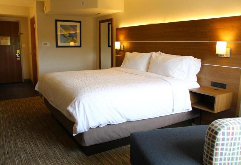 适合残疾人士使用的带超级大床的标准间, Holiday Inn Express Murrysville   Delmont, An Ihg