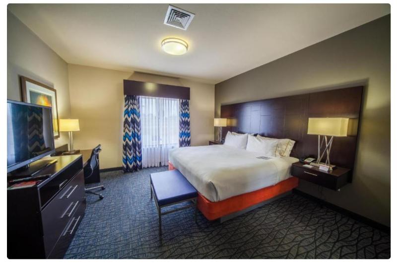 带大床的标准间, Holiday Inn Express Murrysville   Delmont, An Ihg