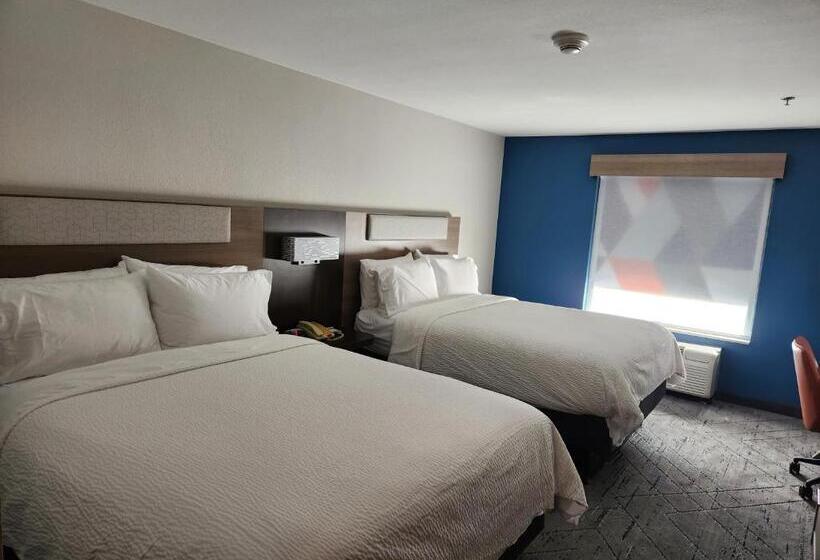 Номер Стандарт, Holiday Inn Express & Suites Perry, An Ihg