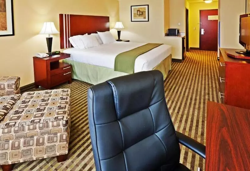 キングサイズベッドのエクゼクティブルーム, Holiday Inn Express & Suites Perry, An Ihg