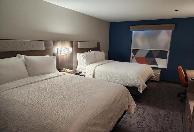 اتاق اجرایی با تخت بزرگ, Holiday Inn Express & Suites Perry, An Ihg