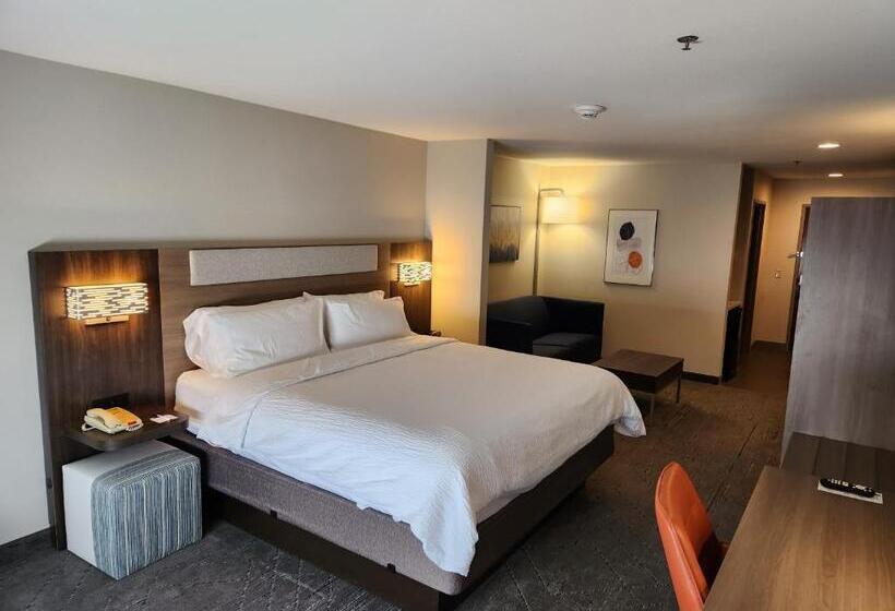 سوئیت با تخت بزرگ, Holiday Inn Express & Suites Perry, An Ihg