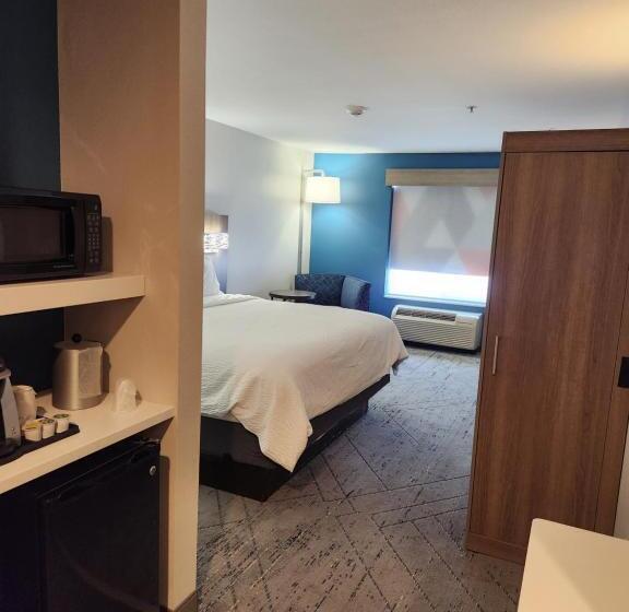 اتاق استاندارد برای معلولان, Holiday Inn Express & Suites Perry, An Ihg