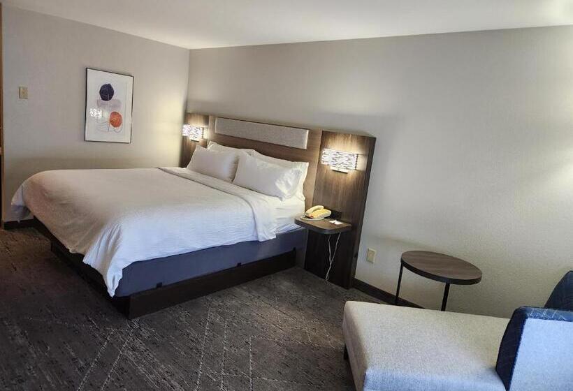 Номер Стандарт Кровать Кинг Адаптированный для Инвалидов, Holiday Inn Express & Suites Perry, An Ihg