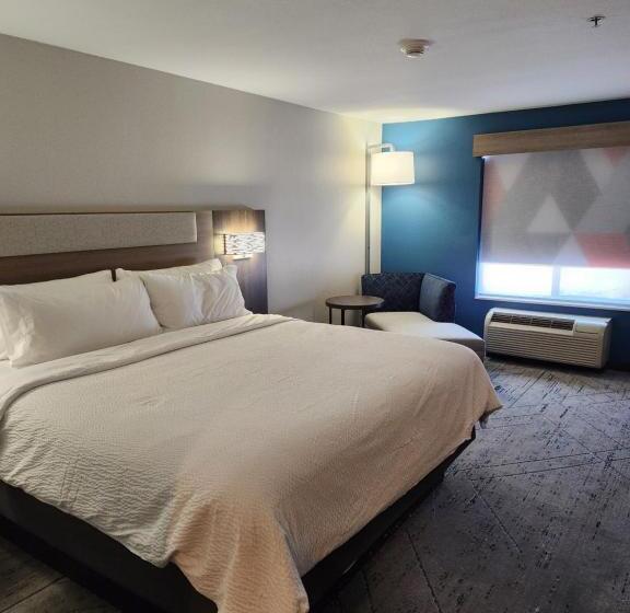 اتاق استاندارد با تخت بزرگ برای معلولان, Holiday Inn Express & Suites Perry, An Ihg