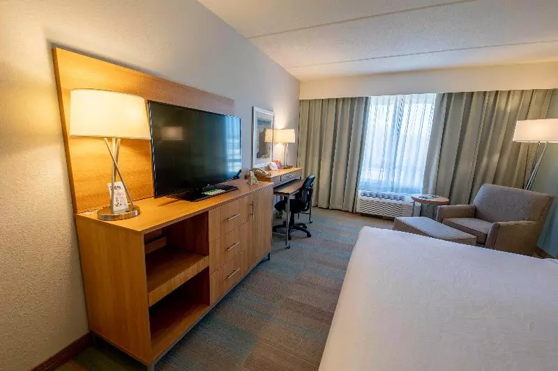 キングサイズベッドのスイートルーム, Holiday Inn Manahawkin/long Beach Island, An Ihg